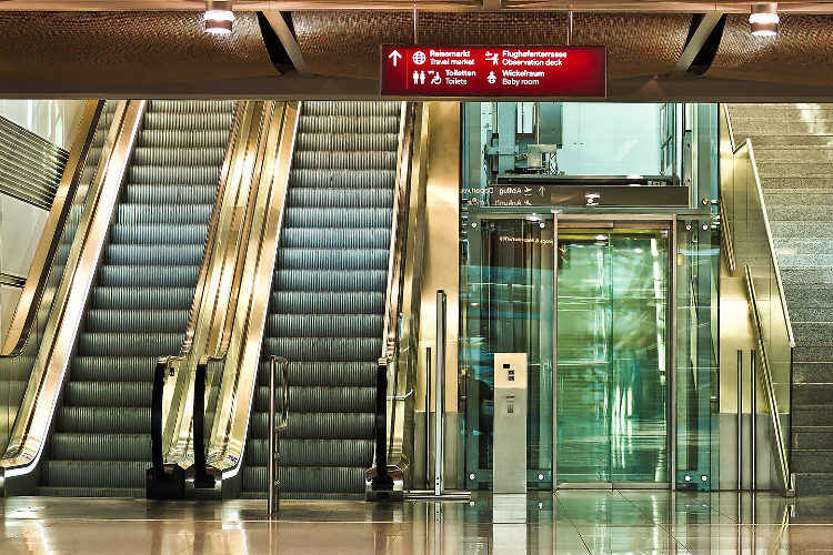 elevator displays digital signage at train stations