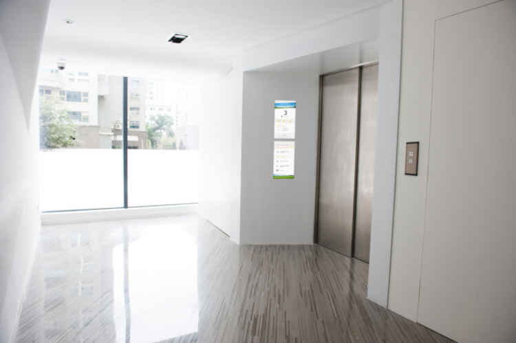 elevator screens for residential buildings